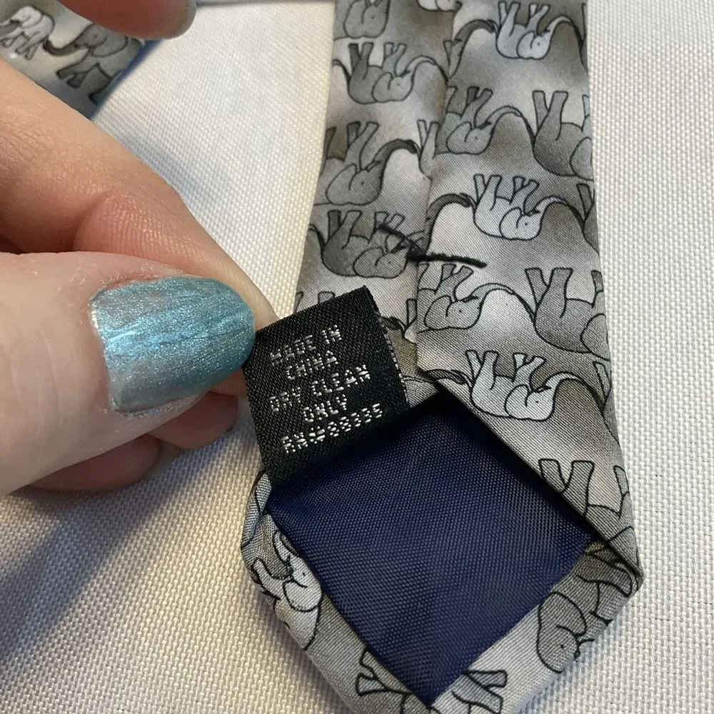 Facets Men's 100% Silk Necktie Grey African Elephants On Parade Pattern Wildlife